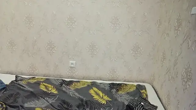 KiraBy - suck my finger while eye contact
