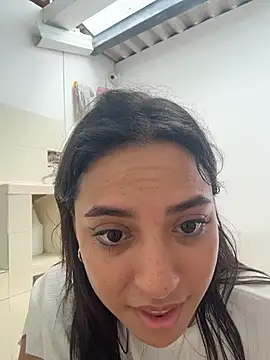 MeggyMae_ - slaps on your tits