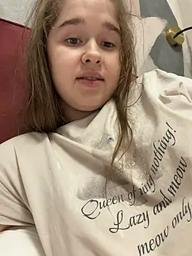 HornyGirlH - SHOW BOOBS