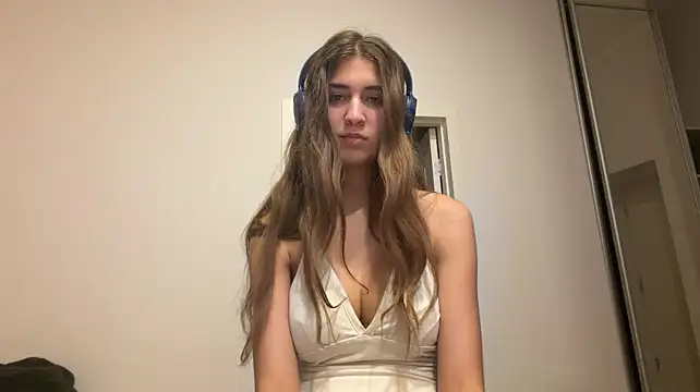 MarleenHaynie - Take off my shorts