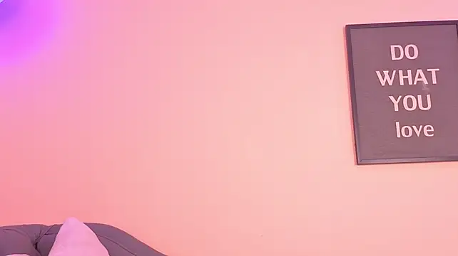 Victoriazans - squirt and dildo + lush