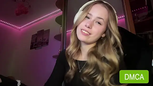 Aurorain - Bring my big booty nice and close to you