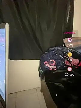 Cheekychixxxx - BJ dildo 3 mins.