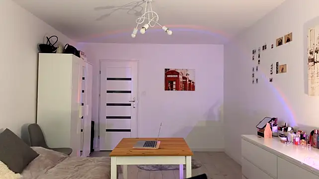 ConchitaRa - Massage tits under top