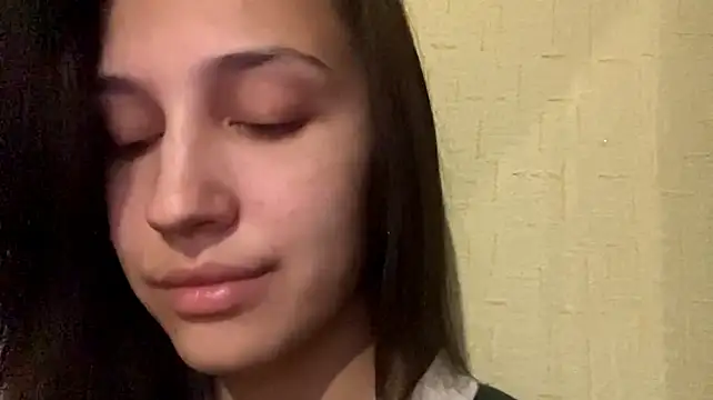 GildaCode - FLASH MY UNDERBOOBS