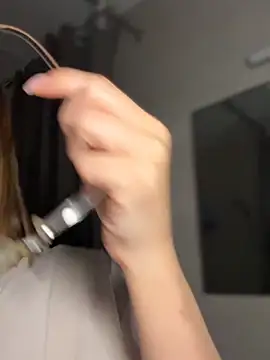 KatyOops - SPREAD WET PUSSY CLOSE UP
