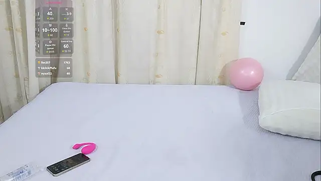 Millie-36E - 菊花插狗尾巴摇摇屁屁