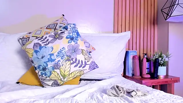 Ginger_Winn - finger in ass