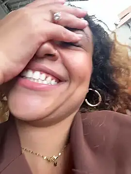 Chloe_Leaozinho - Squirt 💦 gosta na sua boquinha