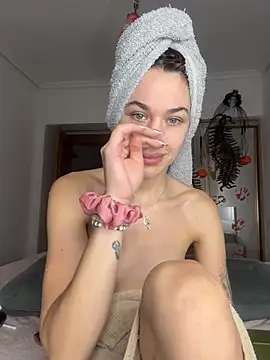 MollyXoXo - oil ass 3 mn lash