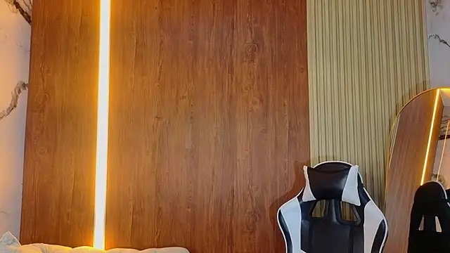 Isabella_Collen_v - ride my torso + control toy 4min