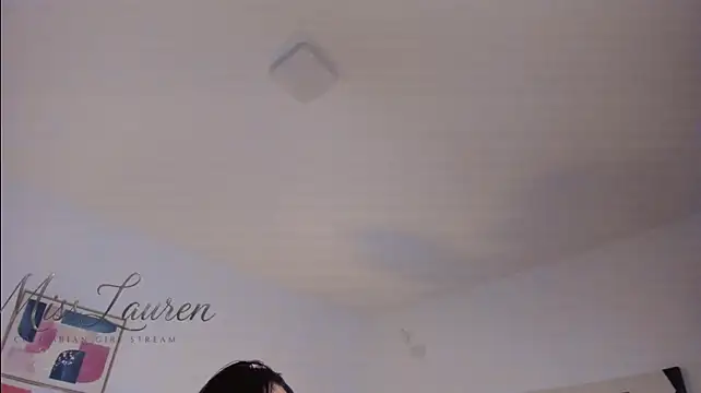 Misslaurenn - All naked ans oil boobs🔥 😈💦🍑🔥
