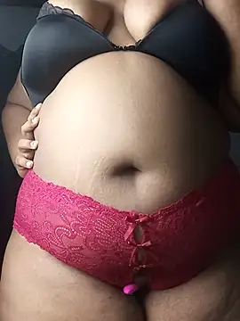 Whitechubby07 - Full body apply oil and nude sexy dance