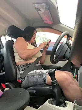 Natalia_Cleark09 - Wet my pussy in the car