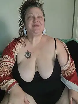 Ticklesquirt - 💦Shower time if we hit goal!