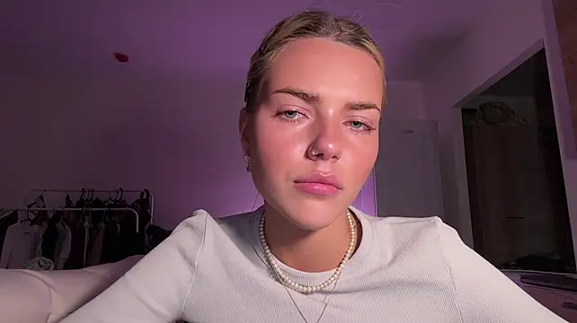 ChristelDuncombe - topless photo in PM (Last tip)
