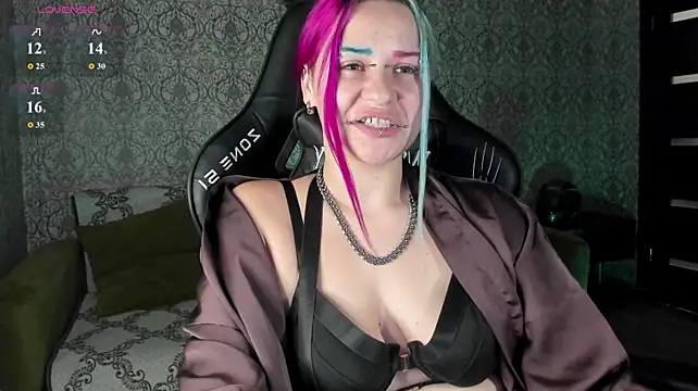 Neon_Baddie - Show boobs