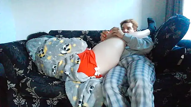 Nerd_couple - kiss