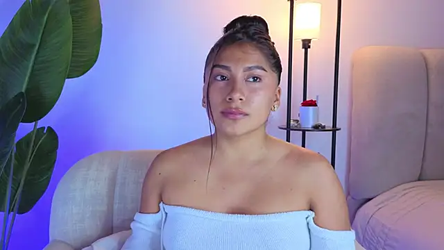 LinnaGardenia - vibrate my hot pussy