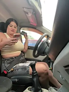 Natalia_Cleark09 - Wet my pussy in the car