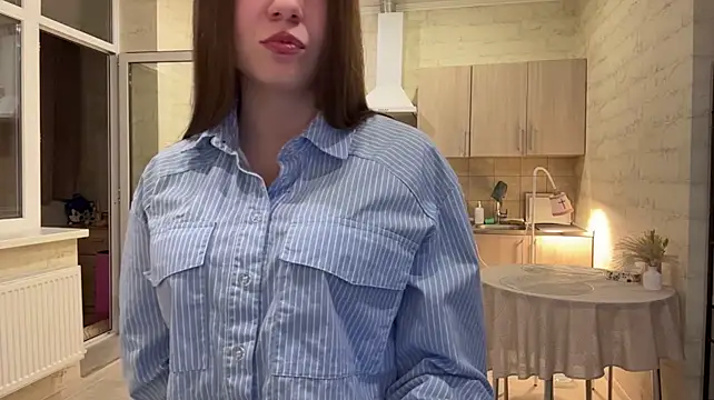 MarisRudo - Tease you with sucking my finger :)
