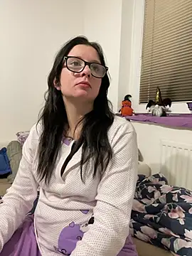 Marketatomas - Masážní strojek na kundi. 2min.