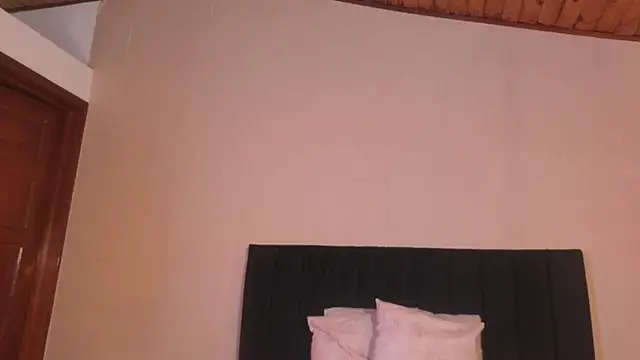 Jackiie_ - STAND UP AND TURN AROUND💜