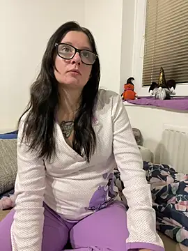 Marketatomas - Masážní strojek na kundi. 2min.