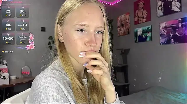 ArianaVellor - Toy control 2 MIN