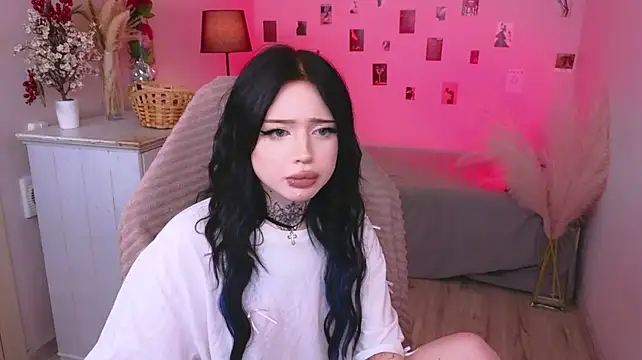 Emma_Kirks - blowjob for 4 minutes with bare tits