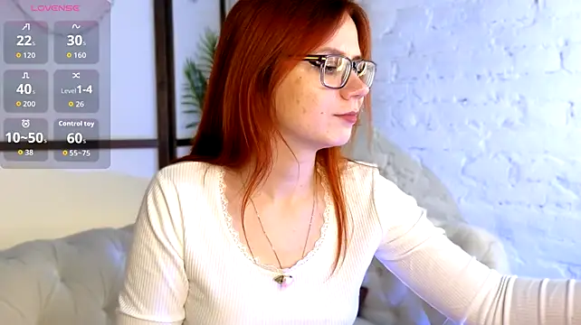 Cruel_kindness - pinch nipples under top