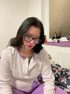 Marketatomas - Masážní strojek na kundi. 2min.