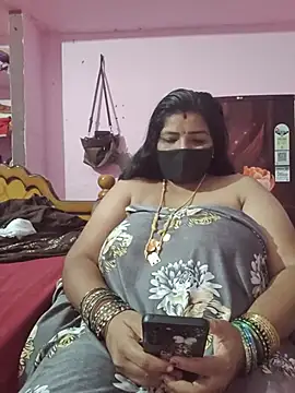 Tamil_lathikaaa - Nude show on dress