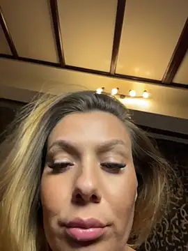 KrisKkiki - Unlock 🔓 my naughty 👿 pusssy 💦💦🔞🔞