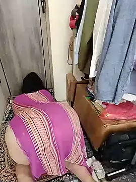 HoT_LiiiNa - ارضع و لعب فيه لجيب حليب 🥵🔥