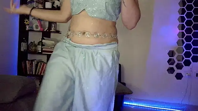 Aaranya_ - Full body oil Show