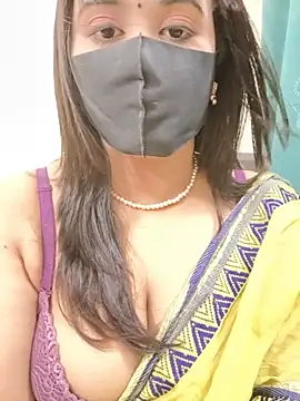 Beauty_Queen_Saniya - Show big sexy boobs