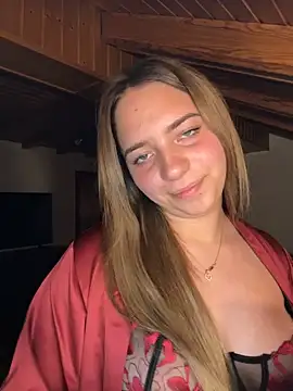 Naomi-Klein - Squeeeze boobs