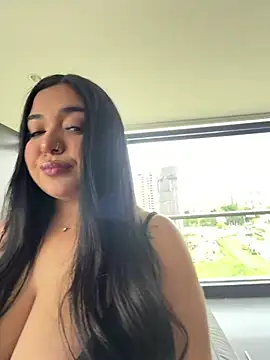 BeccaLenss - Play with my pussy and get it wet