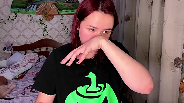 FelvivalKitty - get naked
