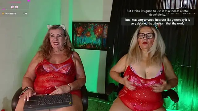 _SARAI_DUPONT - out red suits all the girls