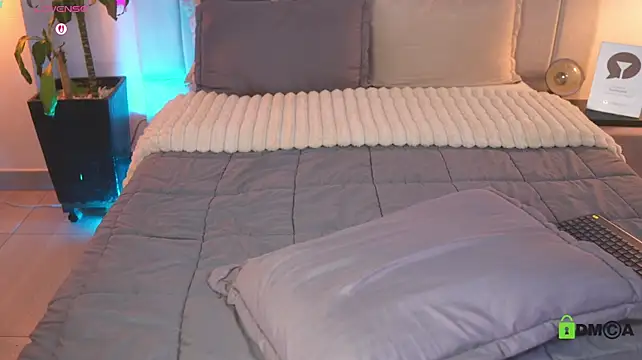 Nicoletth18 - ride In Squatillas + squirt