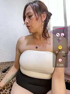 Boonny_Boo- - tho fingers in ass