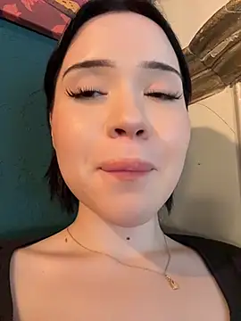 Kitty_sixseven - MASSAGE BOOBS + PINCH NIPPLES