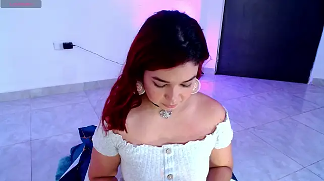 Paula_vega10 - play with my ass