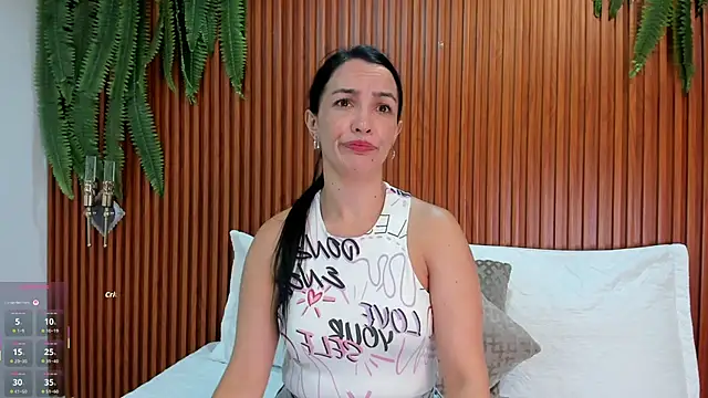 Emily_hunter12 - squirt in jeans