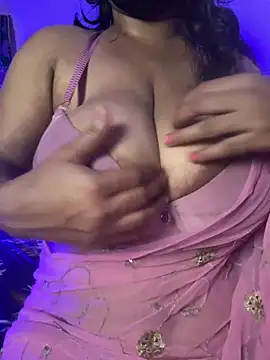 Lovely-Shivani - Boobs oilimg with pull nipple harder