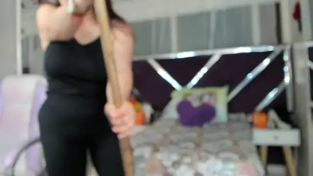 Sofia_thomson_ - control domi x 2 min