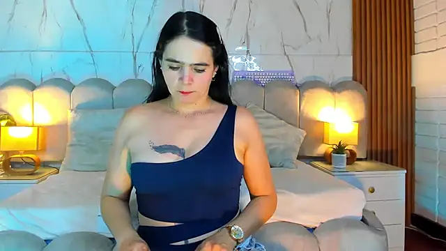 Samantha_Fiire - SUCK DOLL + FINGER ASSDOLL