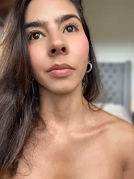RouseColins - What cute lady